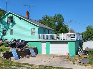 2133 Adams St, Muscatine, IA 52761