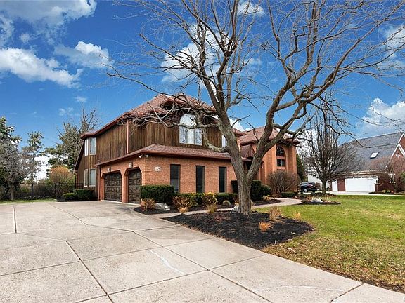 2nd image of 48 Turnberry Dr