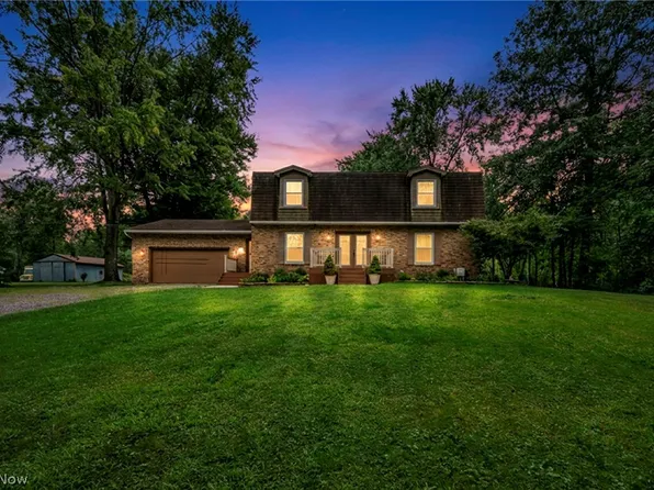615 Salt Springs Rd, Warren, OH 44481