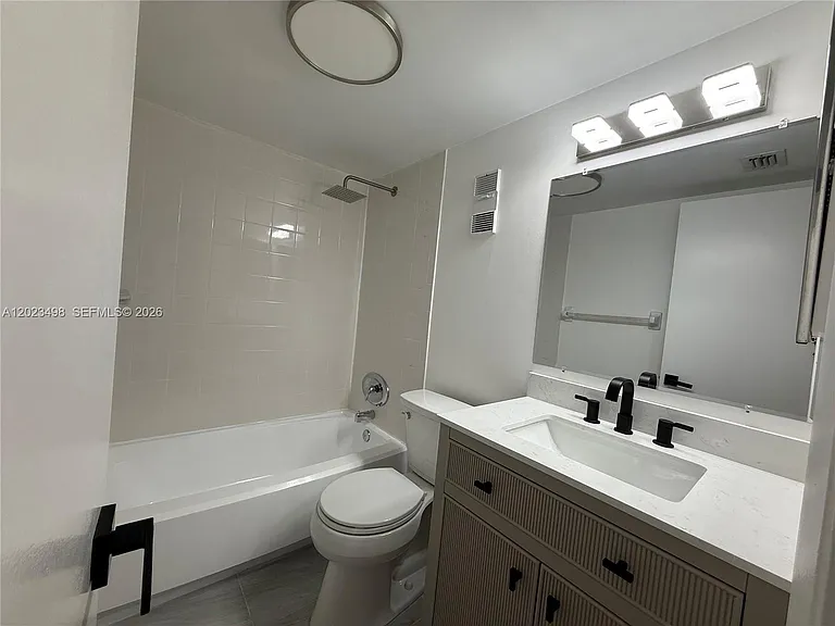 9531 Seagrape Dr #202 — Photo 18