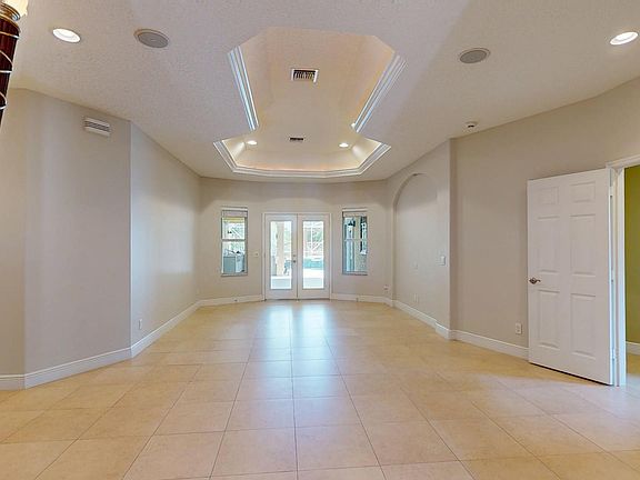 5th image of 8666 95th Avenue