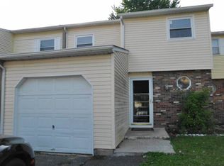 8021 Marlin Dr #B, Clay, NY 13041