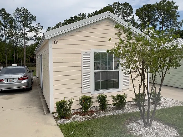 2727 Frontage Rd #40 — Photo 1