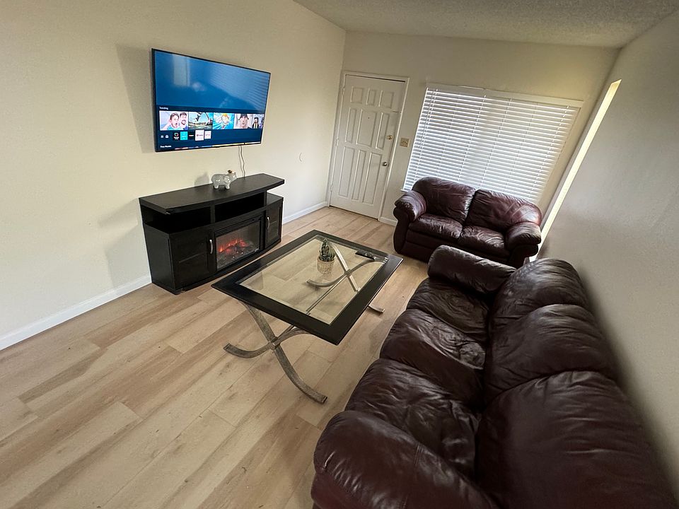 1st image of 3962-3964 Queenston Ct #1