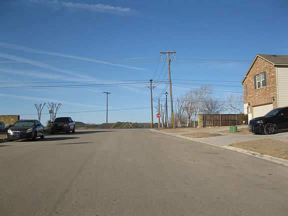 3rd image of 3101 Shawlande Dr