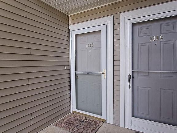 3rd image of 1383 Heatherwood Ln