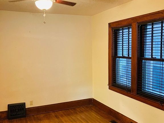 4th image of 1332 Dufferin Pl #1