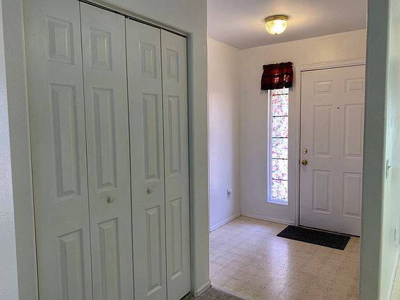 2nd image of 2846 Morningside Ct