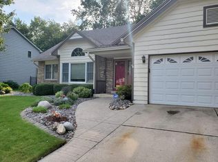 7530 Hamlin St, Schererville, IN 46375