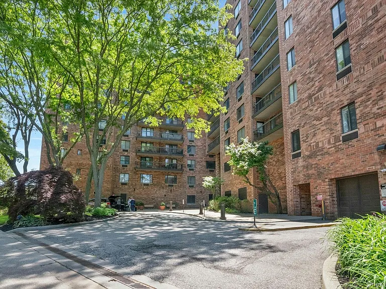 50 Columbus Ave #317 — Photo 28