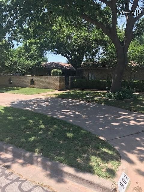 1st image of 902 Kiowa Dr