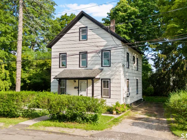 14 Home Place, Danbury, CT 06810