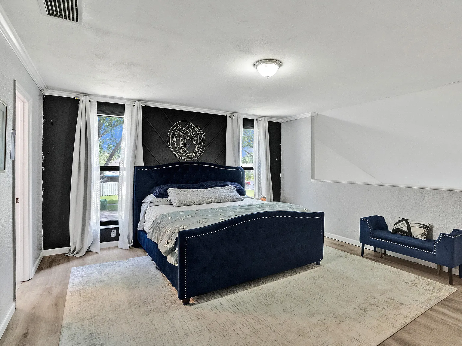 2 bed, 2.0 bath, 1264 sqft, $2,700 — Photo 4
