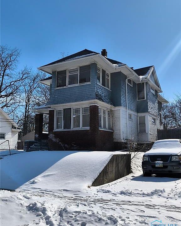 1st image of 625 Arcadia Ave