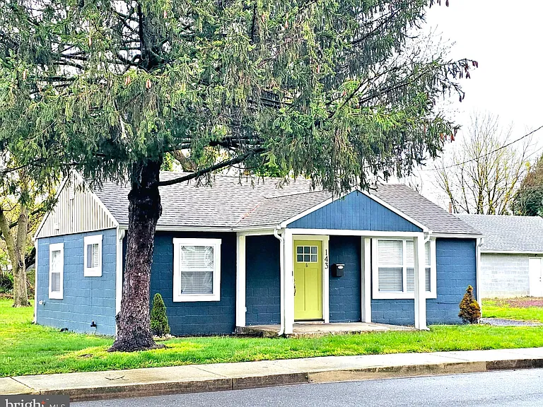 143 Mitscher Rd — Photo 3