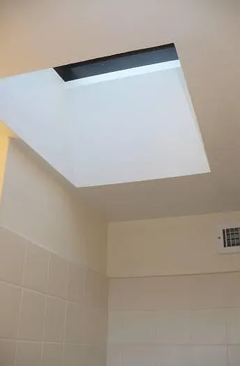 Exta Bonus! Skylight in M