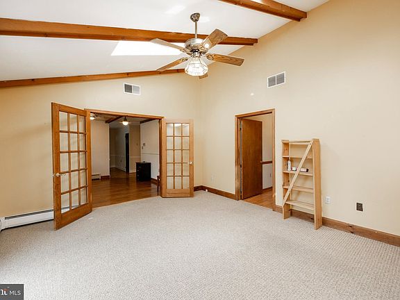 5th image of 271 Watson Ave
