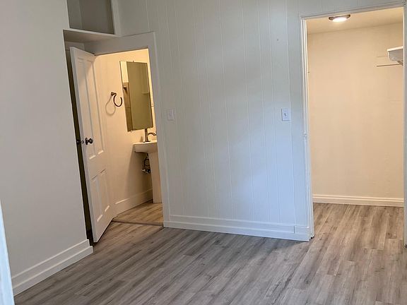 4th image of 1028 W Sinto Ave #1