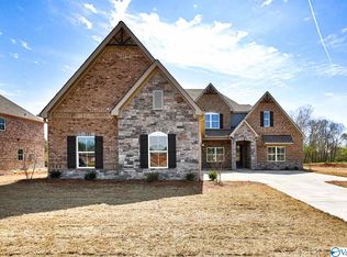 126 Creekmound Dr, Huntsville, AL 35806