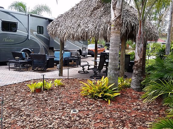 4th image of 6963 Amanda Vista Cir