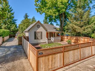 22 Cottage St, Medford, OR 97504