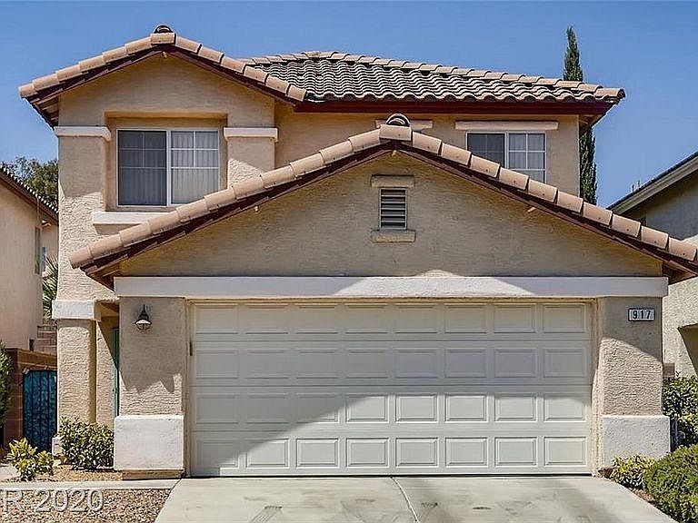 1st image of 917 Toro Canyon Ln