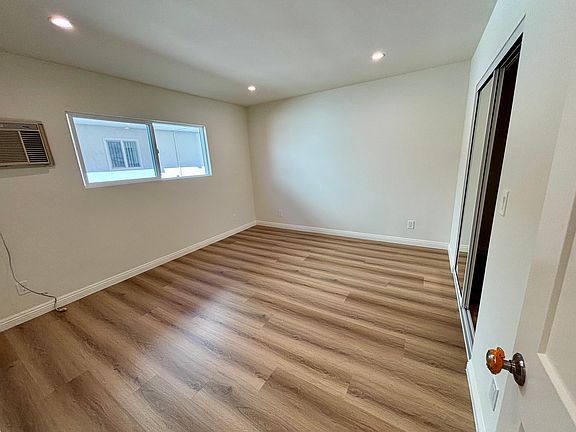 5th image of 1201 S Holt Ave #102