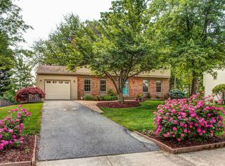 13111 Golden Oak Dr, Laurel, MD 20708