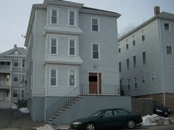 1221 S Main St, Fall River, MA 02724