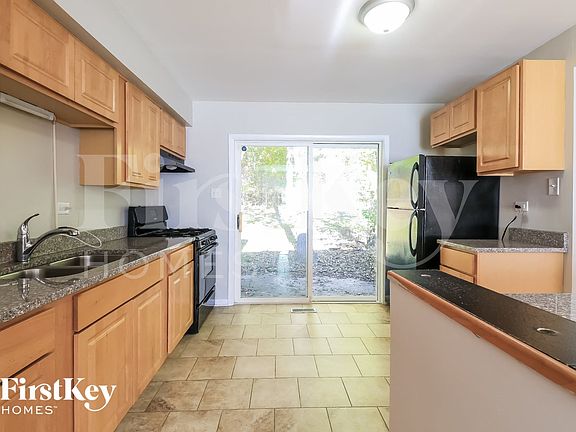 5th image of 624 Hickok Ave