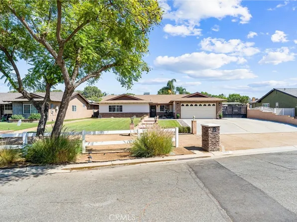 2453 Bronco Ln, Norco, CA 92860
