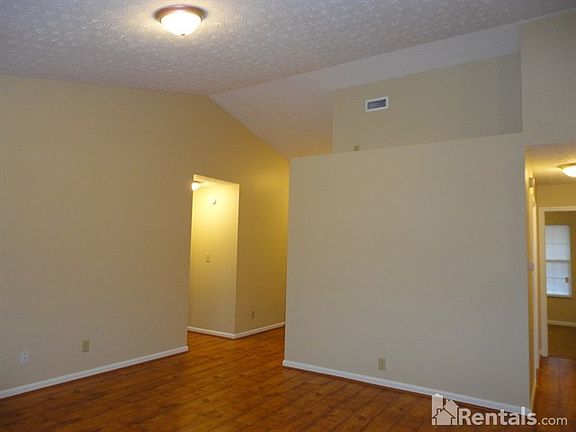 3rd image of 5641 Glen Canyon Dr