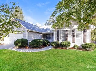 4207 Clovelly Dr, Greensboro, NC 27406