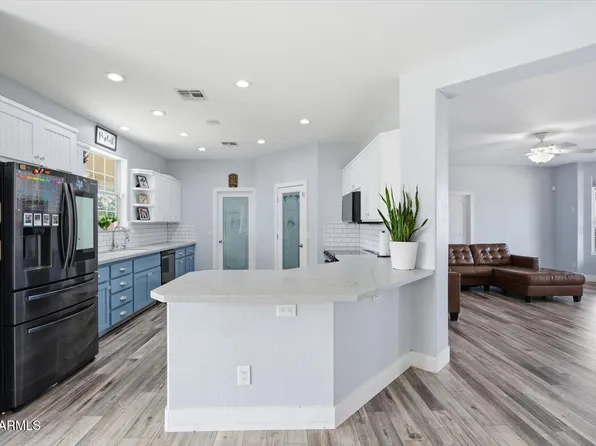 20305 W PEAK VIEW Road, Wittmann, AZ 85361