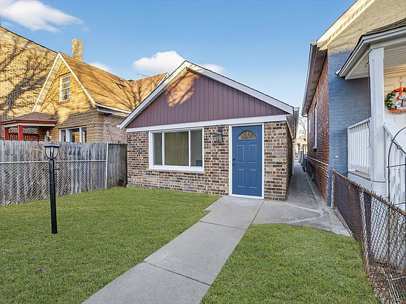 2nd image of 525 N Springfield Ave