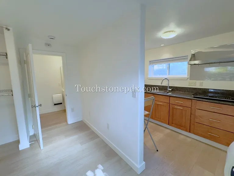 4132 SE Boise St — Photo 5