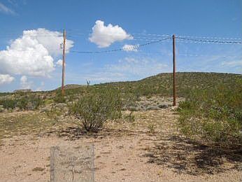 3rd image of 2110 E Calle Charcas