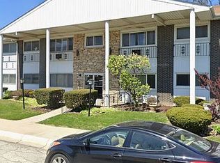 1312 Melrose Ave APT 112, Waukegan, IL 60085