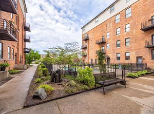 6533 E Jefferson Ave #110W, Detroit, MI 48207