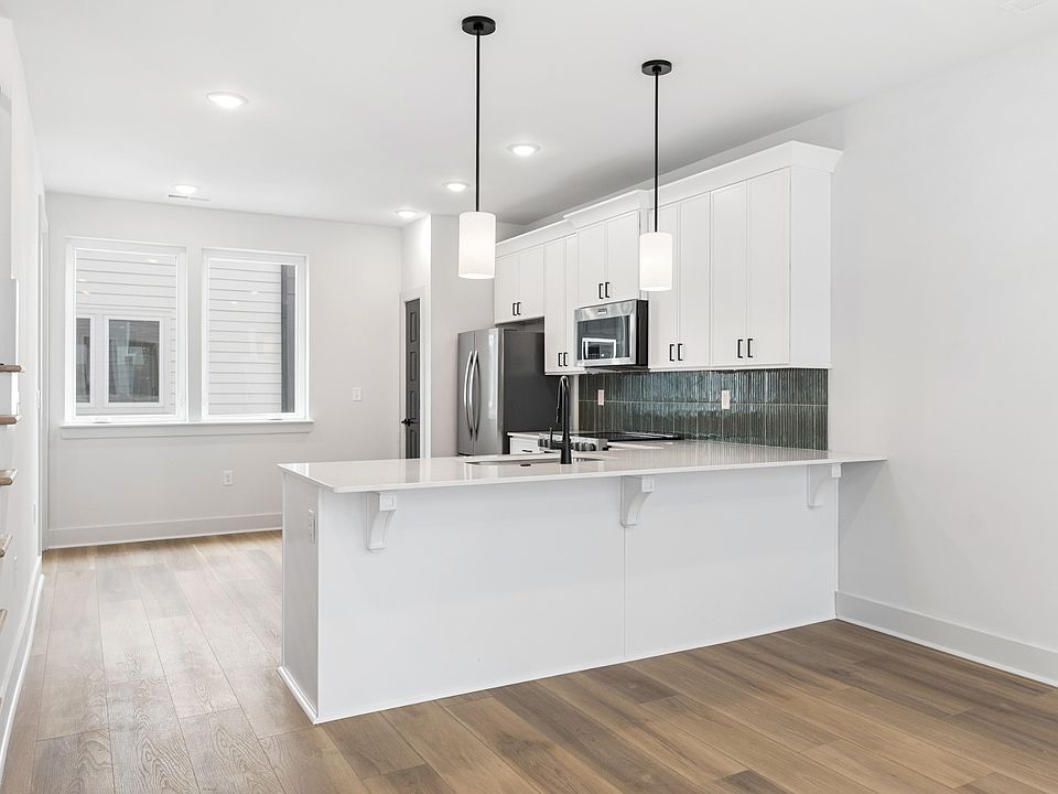 1st image of 306 Normans Ct