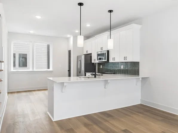 306 Normans Ct, Nashville, TN 37216