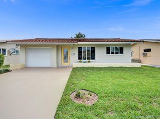 5712 NW 64th Way, Tamarac, FL 33321