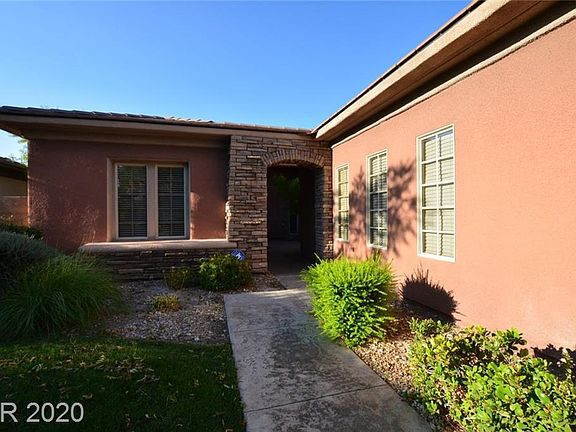2nd image of 96 Emerald Dunes Cir