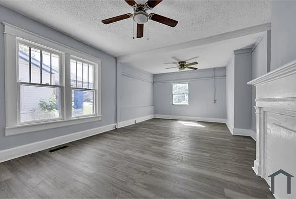 4 bed, 1372 sqft, $1,400 — Photo 3
