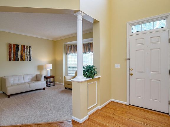 3rd image of 7697 Hunt Club Dr