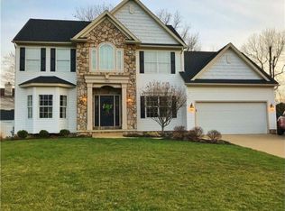 2924 Oakcrest Dr, Barberton, OH