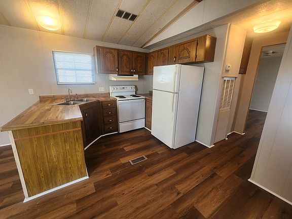 2nd image of 491 Chapman Rd #45