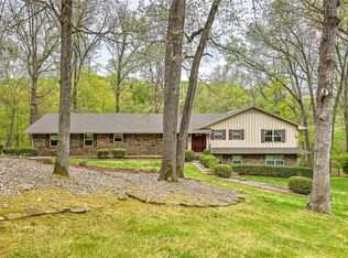 83 W Yocum Rd, Rogers, AR 72756