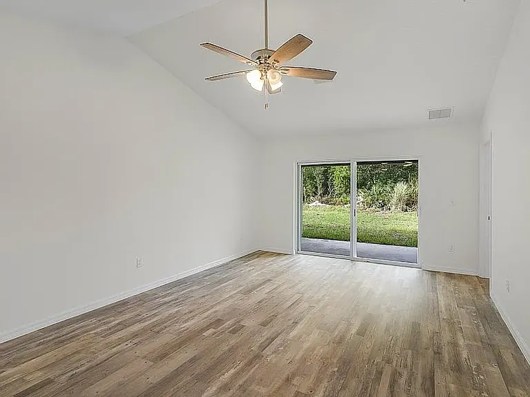 332 Del Monte Rd — Photo 12