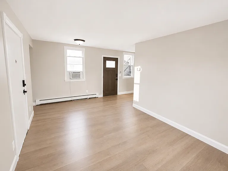 311 Canal St #4 — Photo 2